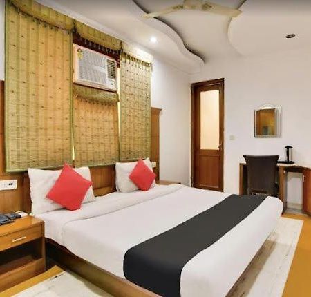 Tjs Royal Hotel Delhi  Eksteriør billede
