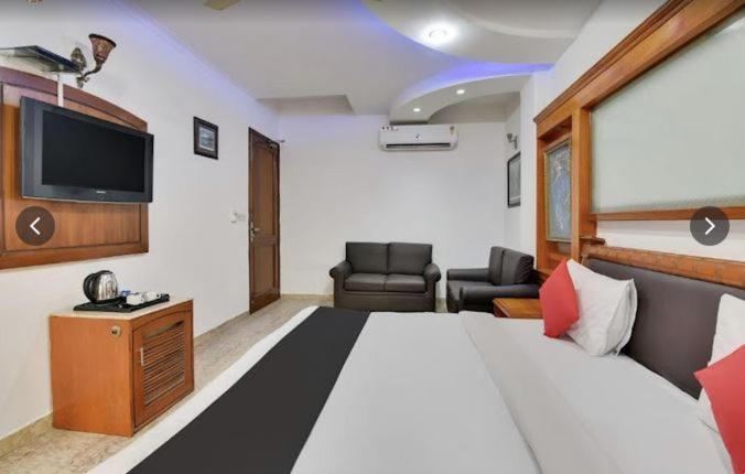 Tjs Royal Hotel Delhi  Eksteriør billede