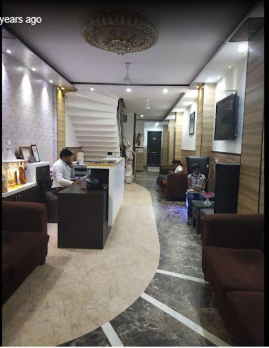Tjs Royal Hotel Delhi  Eksteriør billede