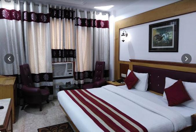 Tjs Royal Hotel Delhi  Eksteriør billede